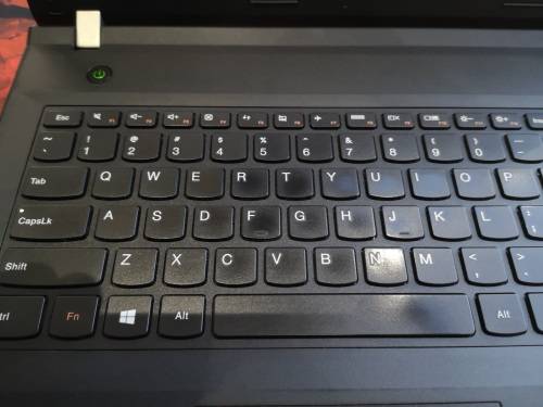 EXCELLENT*LENOVO E50-70 i3-5005u*4GB RAM*500GB SSHD*HD*DVD*1 INCH DESIGN*